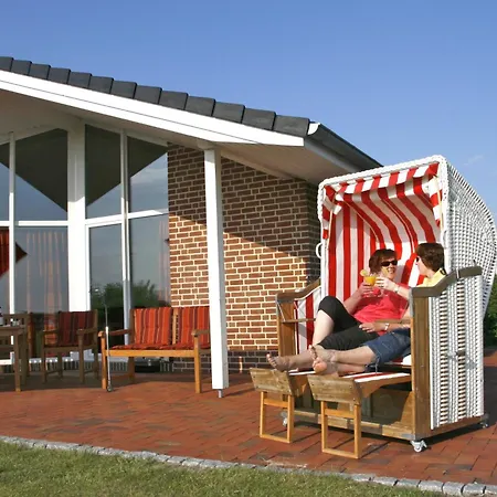 Haus An Der Pferdekoppel C Eingezaeunt 130m Fehmarn