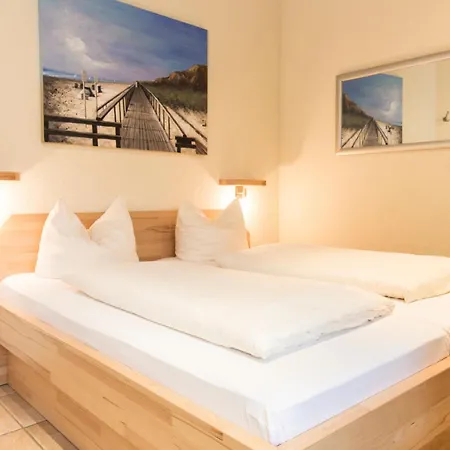 Haus An Der Pferdekoppel C Eingezaeunt 130m Сasa de vacaciones *