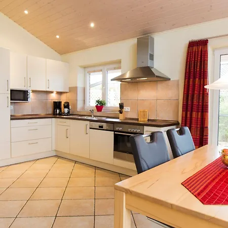 Haus An Der Pferdekoppel C Eingezaeunt 130m Сasa de vacaciones *